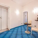 ゲストハウス Waterfront Riviera ナポリ