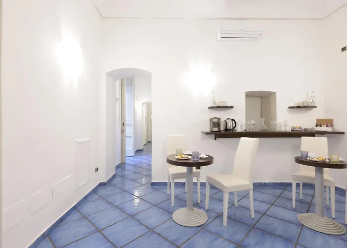 Waterfront Riviera 3* Naples