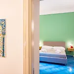 招待所 Waterfront Riviera 3*
